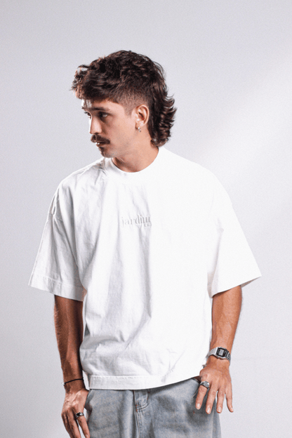 Boxy Tee Logo Bordada Off White